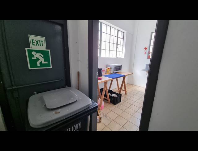 288M² MINI FACTORY TO LET IN SALT RIVER